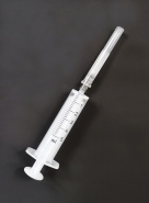Шприц 5 мл двухдетальный, с иглой 07х40 мм (750 шт. в коробке)