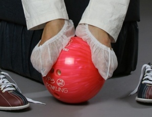 Носочки одноразовые из спанбонда (носки) / р-р 3: 43-45 (36 см Х 11 см) /БЕЛ/ в ИУ / 1000 пар в уп. фото 852